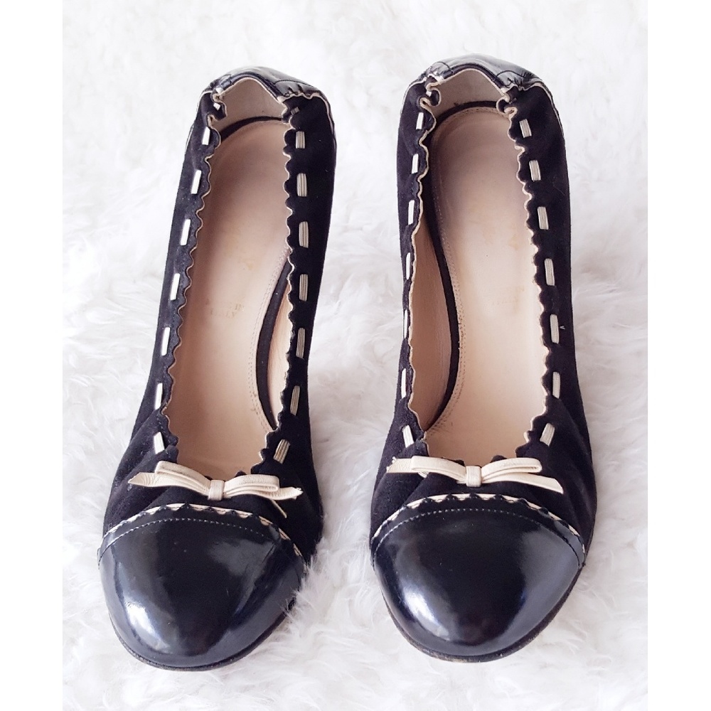 Bally Bow Pumps